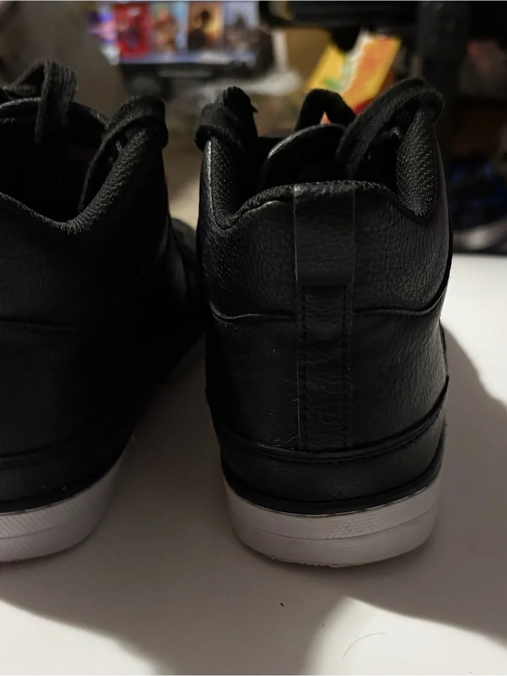 The Children’s Place Boys Black Mid-Top Sneakers Lace-Up Shoes Size 5